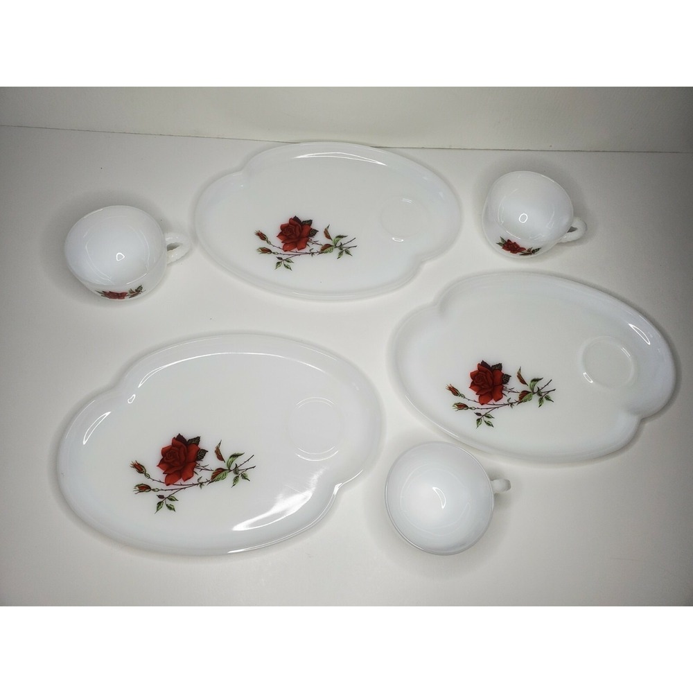 🌹Federal Glass ROSECREST Milk White Snack Plate & Cup Red Rose 1950's - Picture 2 of 8